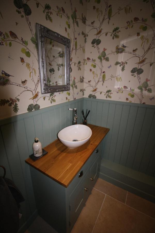Ryefield Cottage - Luxurious Self-Catered Holiday Cottage With A Log Burner Chichester Esterno foto